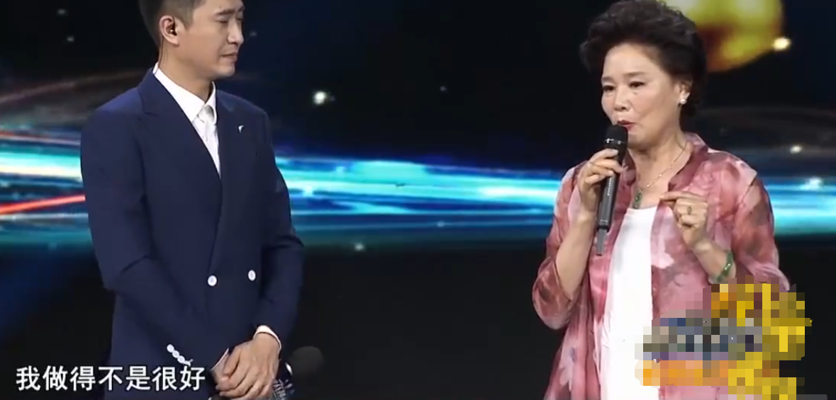 回顾著名女星杨青离婚后与前夫是朋友与演员女儿共耀演艺圈