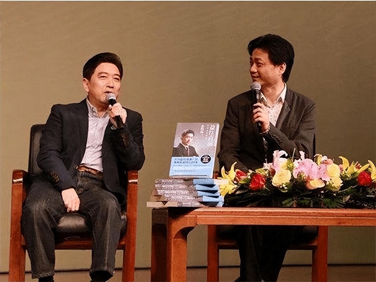 回顾水均益的女儿水亦诗为父母离异落泪将小继母当闺蜜