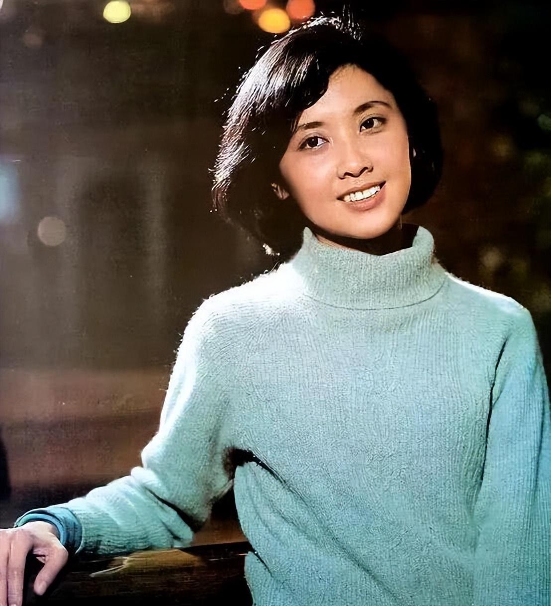 回顾红极一时的朱琳丈夫原是工人当年的一个错误决定遗憾终生