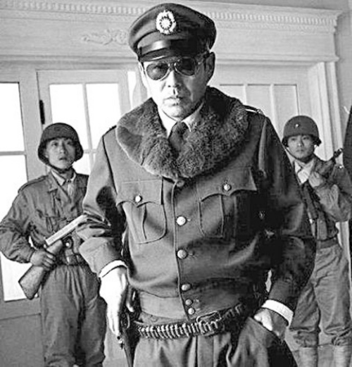 81年原军统特务写信要求享离休待遇邓颖超批示不要亏待了他