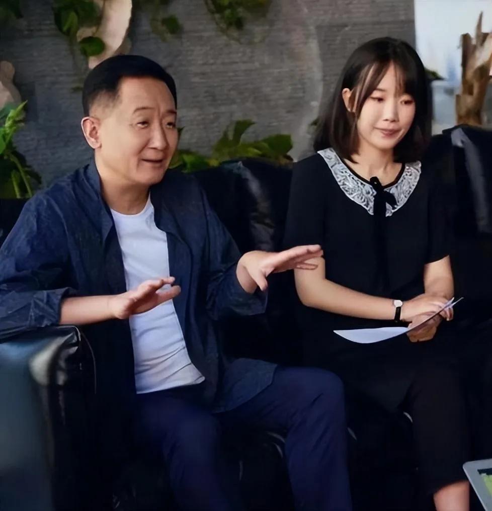 回顾著名演员梁天帮离世的哥哥梁左还债同行曝他与妻子早已离婚