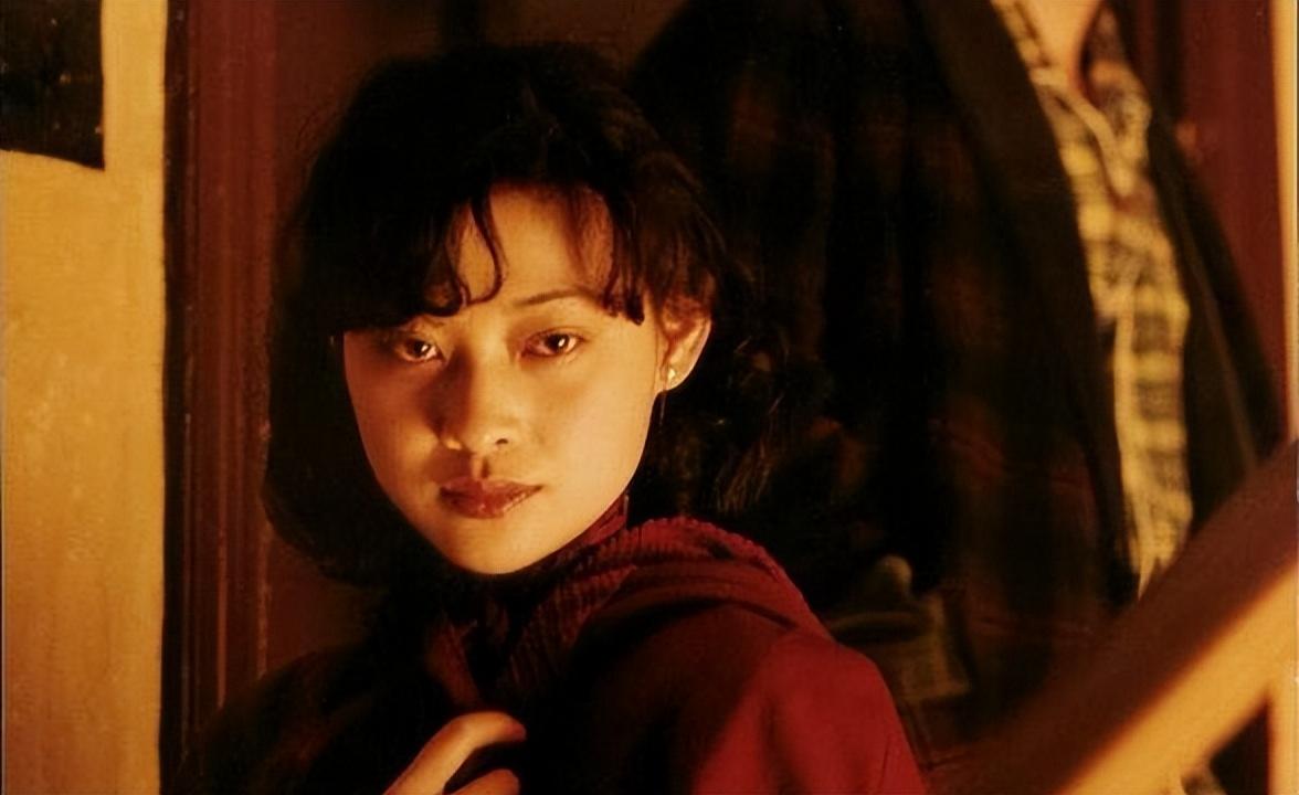 回顾梅婷拒绝名导演为前夫花400万二婚嫁摄影师幸福圆满凭啥