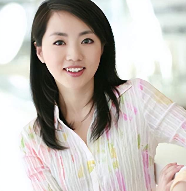 回顾央视气象小姐杨丹为事业丁克婆婆用妙计让她有了孩子