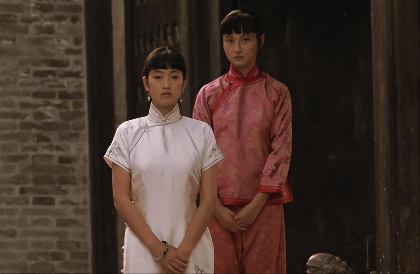 她在这部剧中,饰演的女主身旁的一个小丫鬟,并没有多少戏份,但是她却