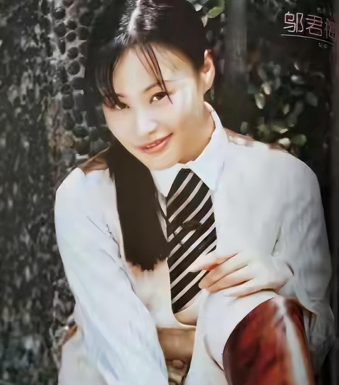 回顾邬君梅被日本男友抛弃后嫁大12岁外国老公至今无儿无女