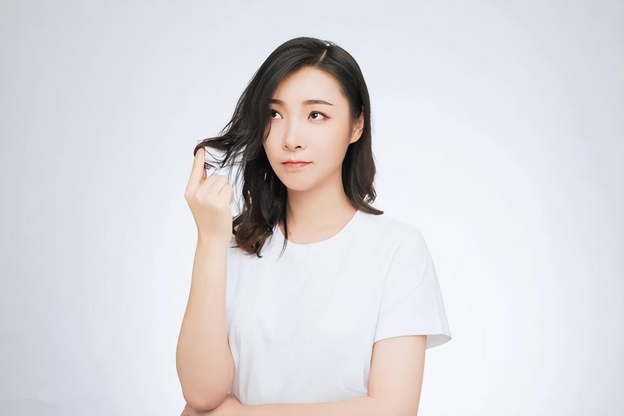 但毕业后,石悦却并没有进入建筑行业,反而进入游戏行业,开始参与游戏