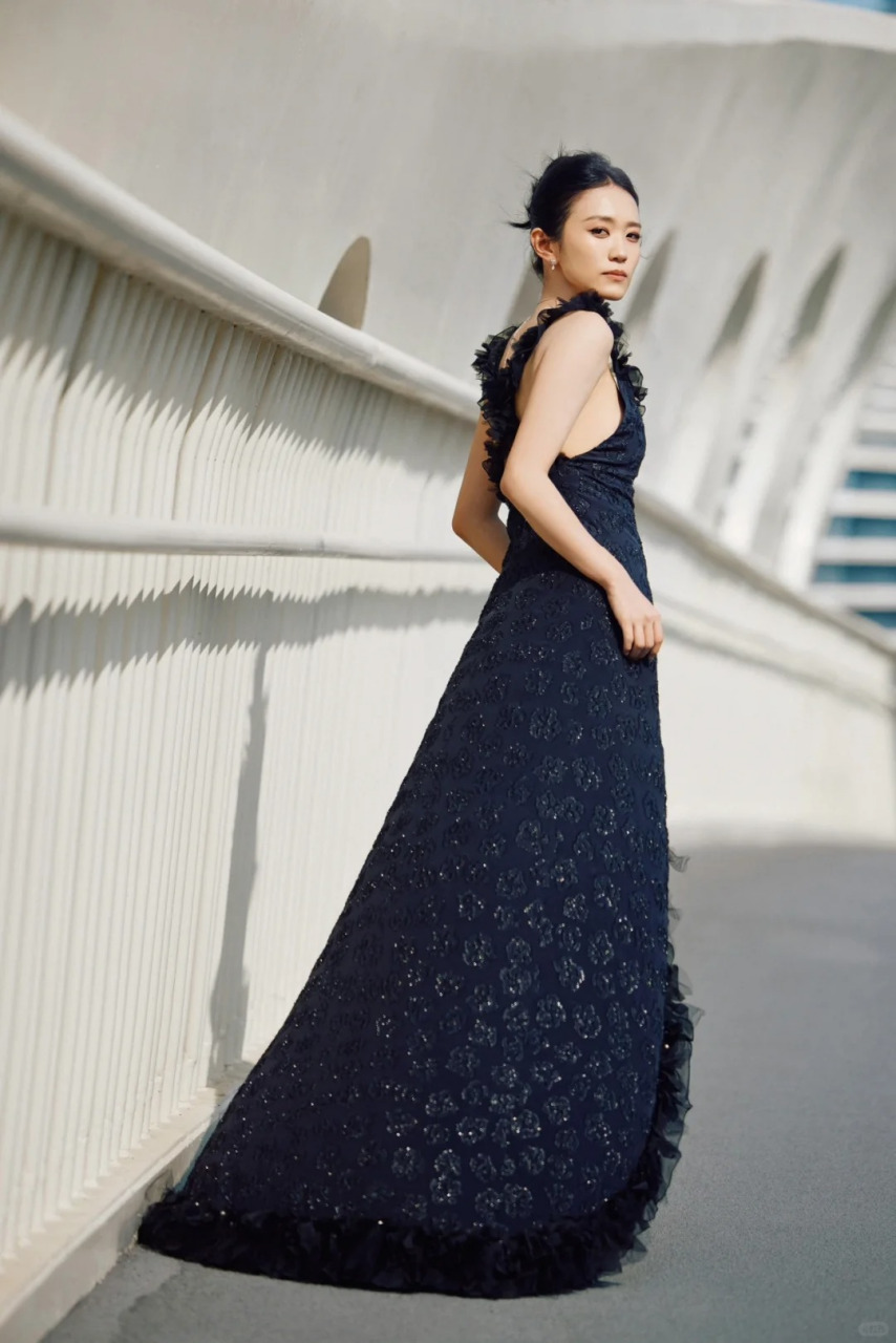 短发新垣结衣的银幕魅力  黄尧,作为一位在内娱乐界独具特色的女演员