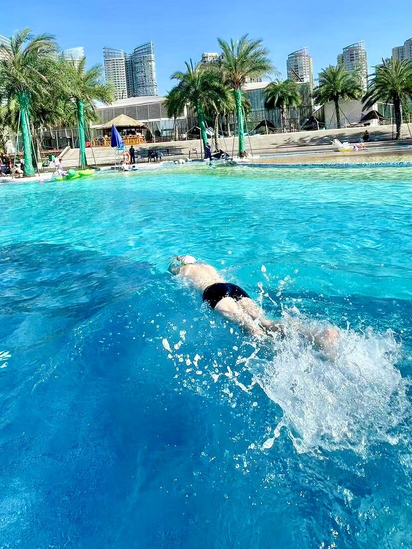 成都 户外游泳 天花板