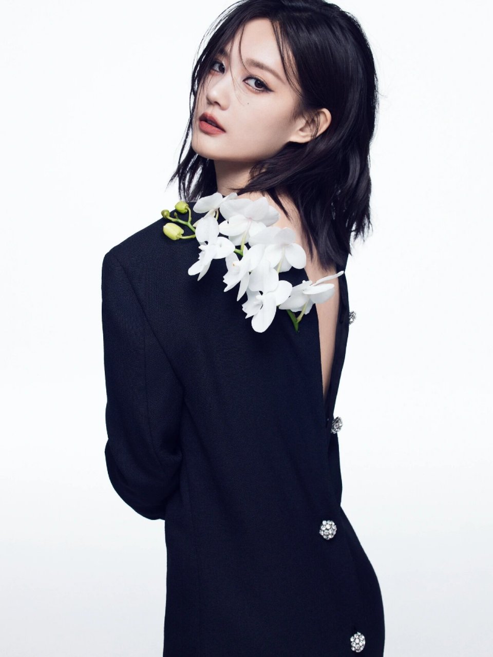 李一桐 | 姐姐冷脸千金感好美!