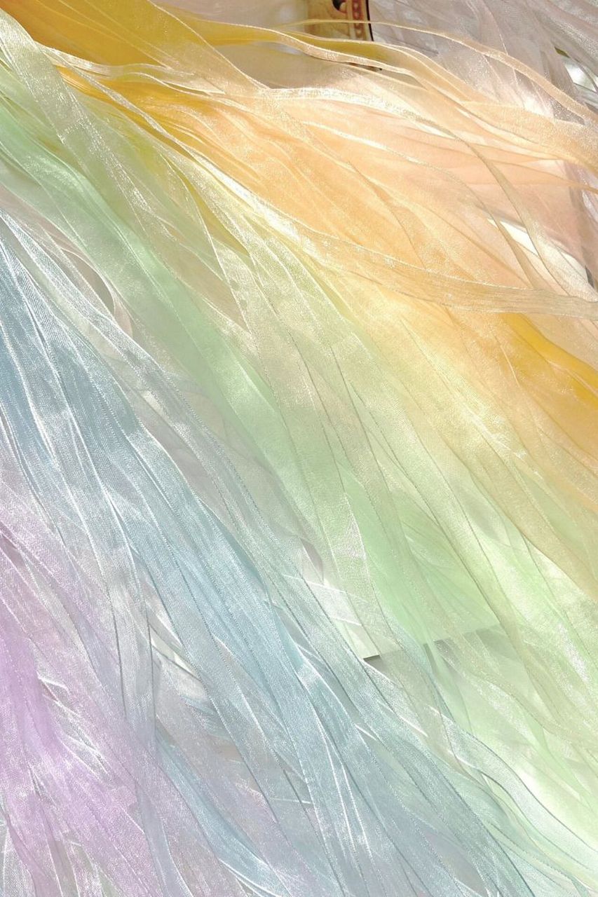 丝带图片  96 丝带轻盈飘逸,如梦幻般缠绕心间,美丽而又神秘.