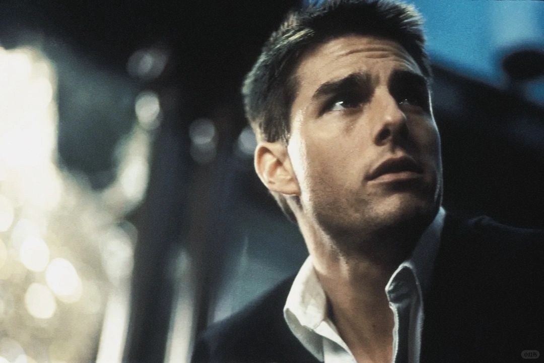 早年间的阿汤哥在《碟中谍1》中的寸头造型真是杀伤力十足!