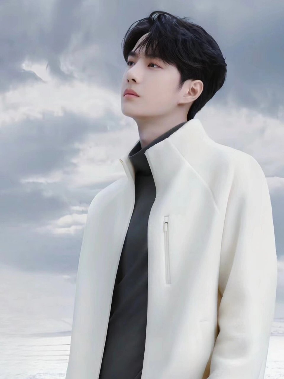 王一博|高清壁纸90这神颜,又一个宝藏男孩!