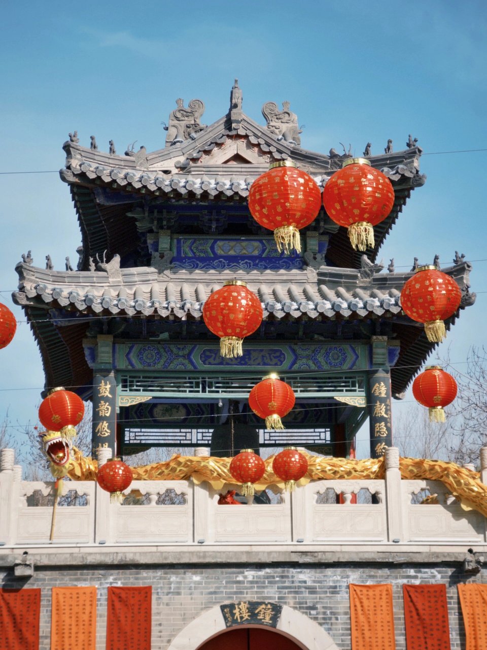 探寻乌鲁木齐西山老君庙  这座老君庙位于乌鲁木齐市的西山,是一座