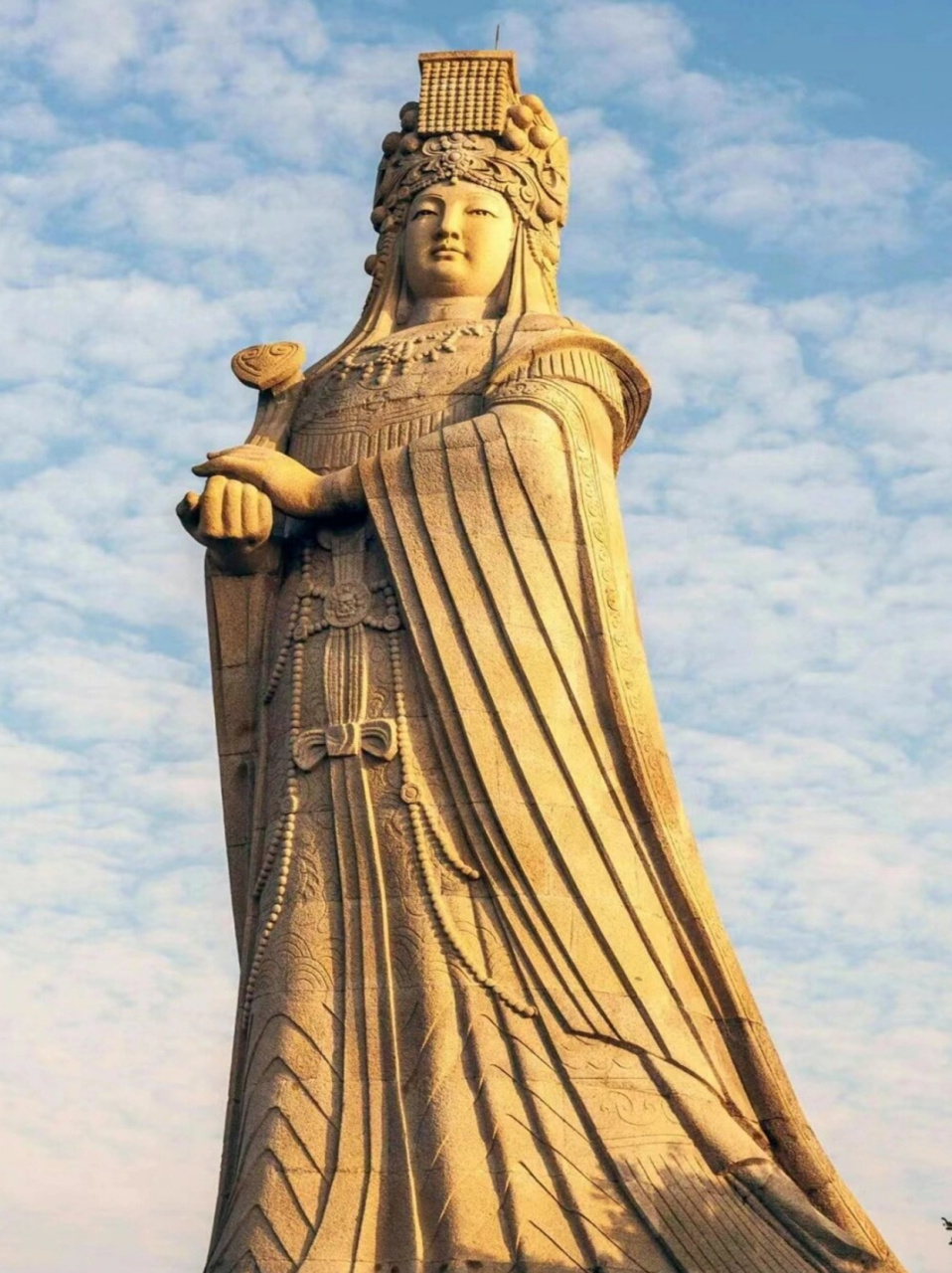 妈祖故乡莆田文化  妈祖,这位传说中的海上女神,以她无尽的慈悲和守护