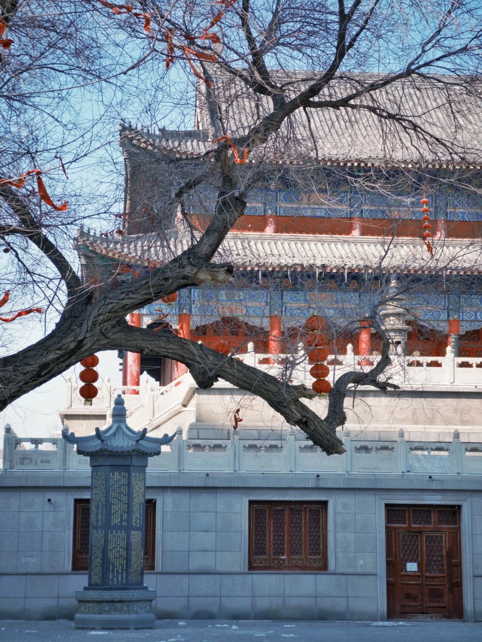 探寻乌鲁木齐西山老君庙  这座老君庙位于乌鲁木齐市的西山,是一座