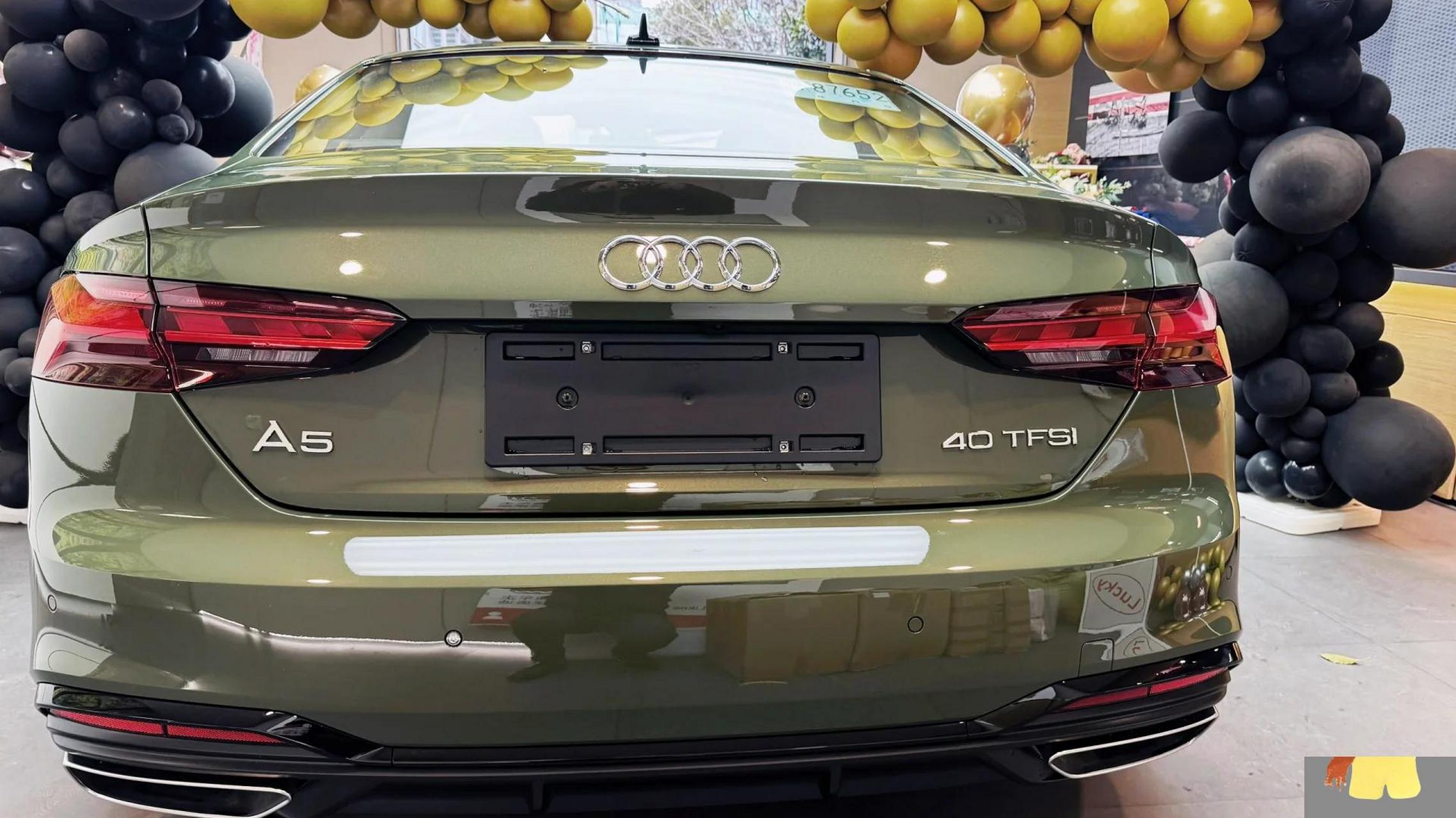 a5耀夜绿 奥迪 a5:耀夜绿两门 coupe,发车!