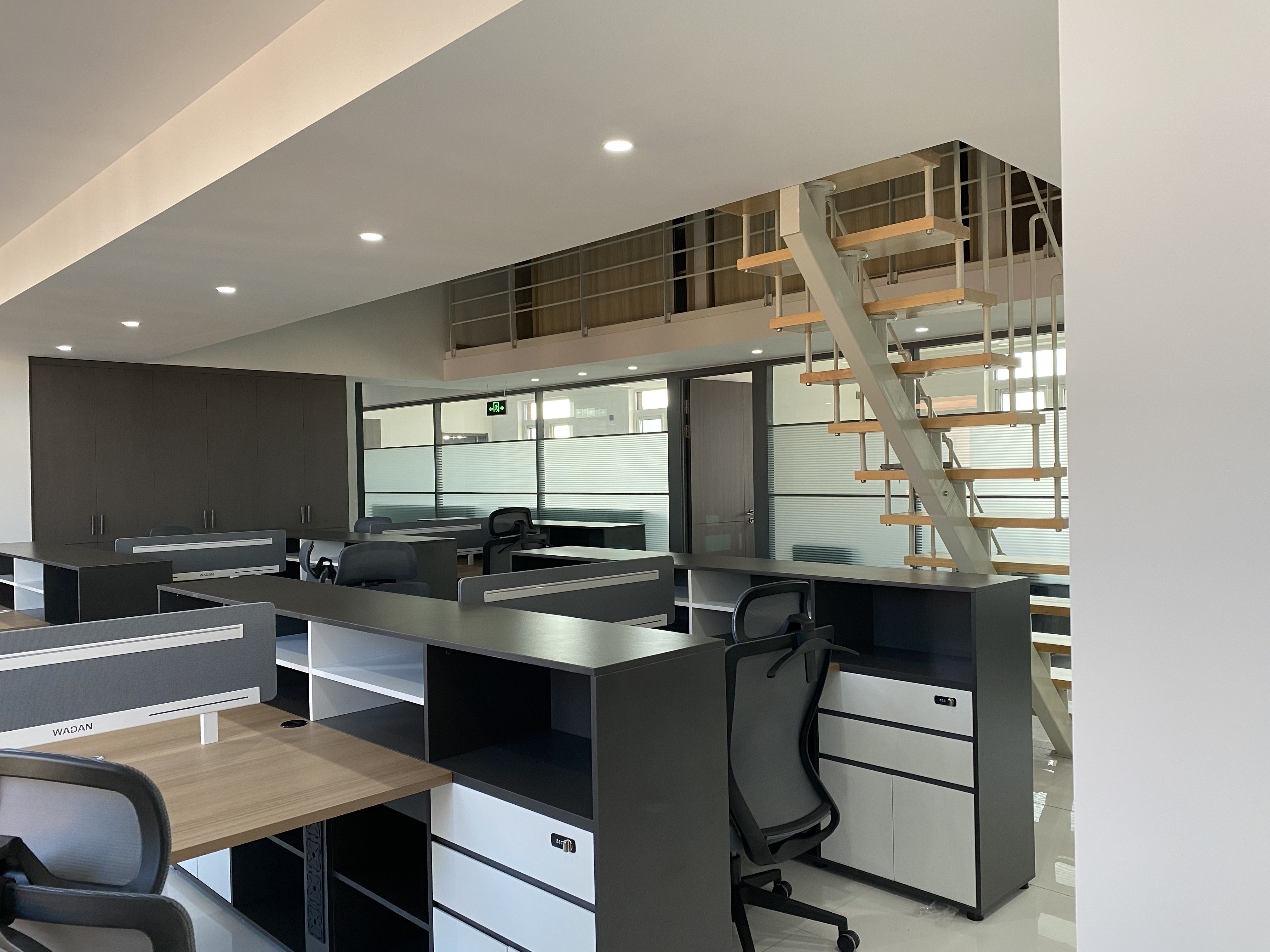 银川装修公司推荐|镹臻装饰|银川中化六建办公楼装修设计落地实景