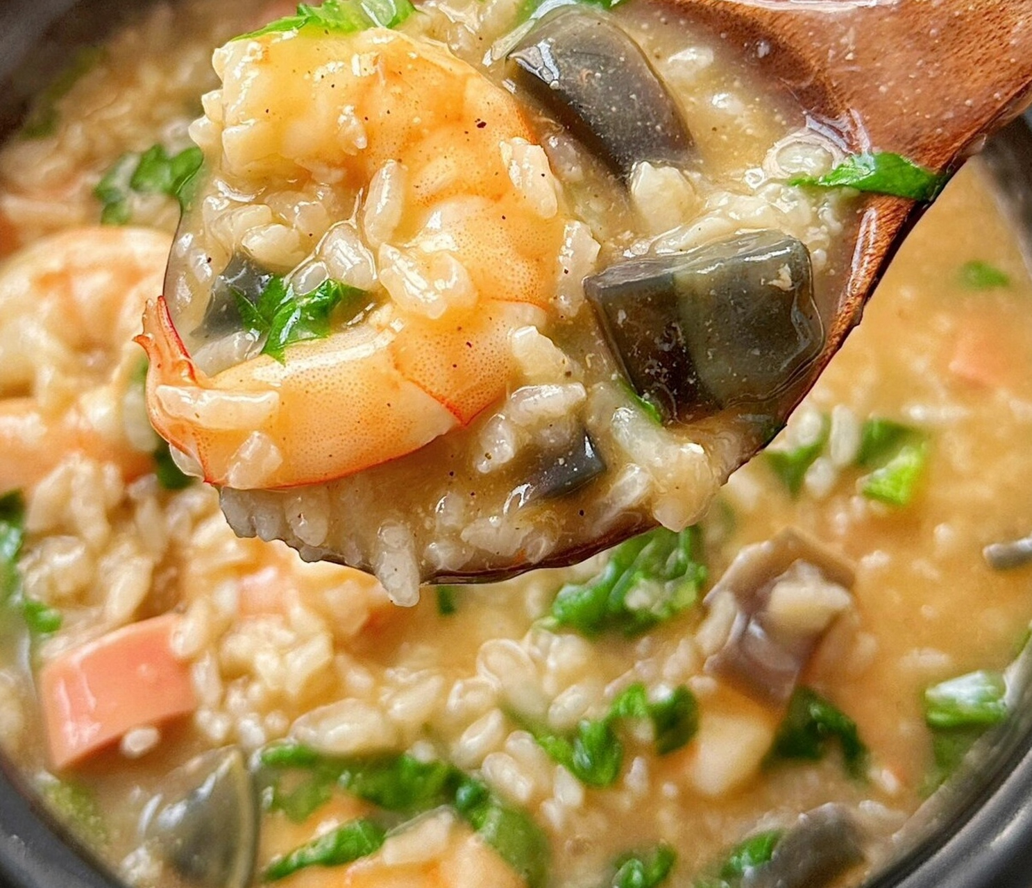 咸香十足!好喝到掉眉毛! 虾仁98,火腿94,皮蛋04…每一口都是料!