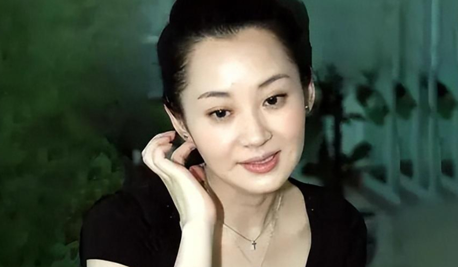 回顾为什么54岁的许晴至今单身她坦然承认如果他还在我会嫁