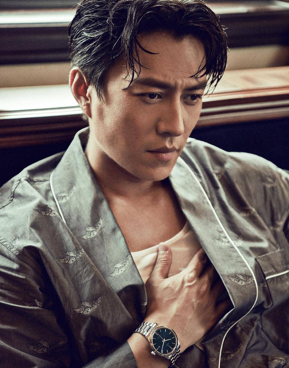 回顾靳东与江珊同居5年闪娶二婚李佳41岁被嘲上热搜