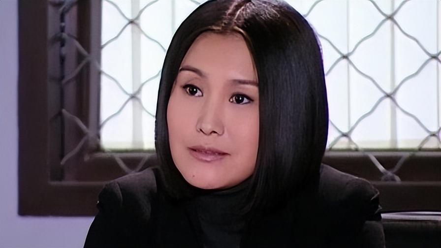 回顾王茜嫁大23岁导演结婚9年丈夫去世后守寡7年完成丈夫遗愿