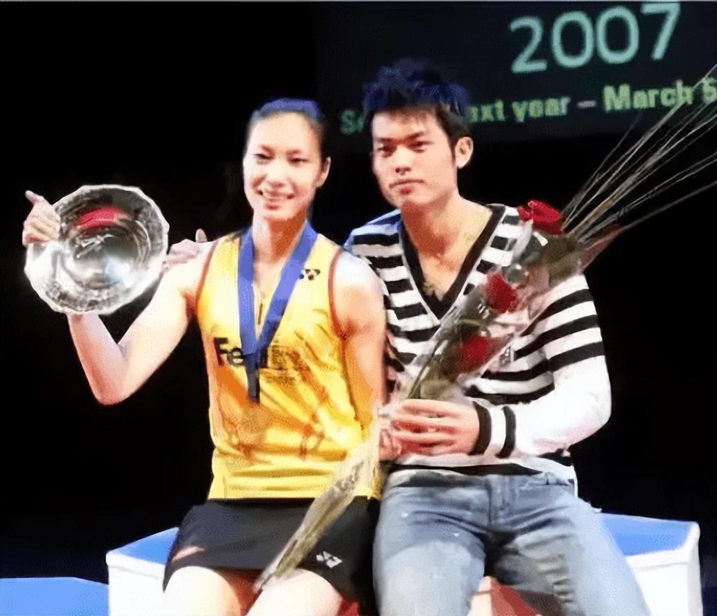 回顾林丹因忘拉窗帘而身败名裂跌落的口碑到底是回不去了