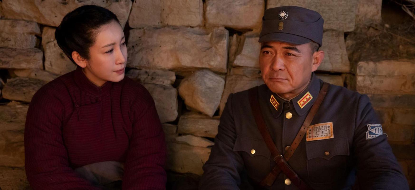 《历史的天空》,《垂直打击》等多部军旅题材的电视剧,成了圈内有名的