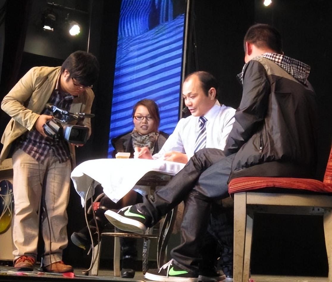 回顾尧建云150元拜赌王为师赢下600万双腿被砍想起师傅一句话