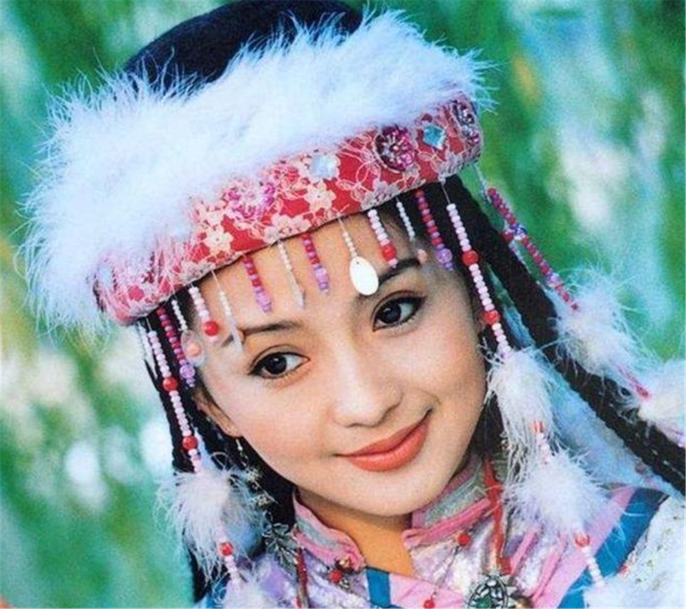 回顾苦命的香妃刘丹28岁车祸去世父亲殉职哥哥得癌症