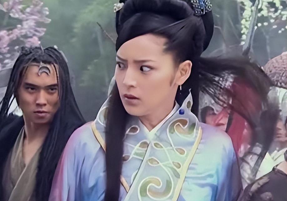 杨戬带兵下凡抓人时,三圣母让他带着孩子先跑,刘彦昌头都不带回一下.