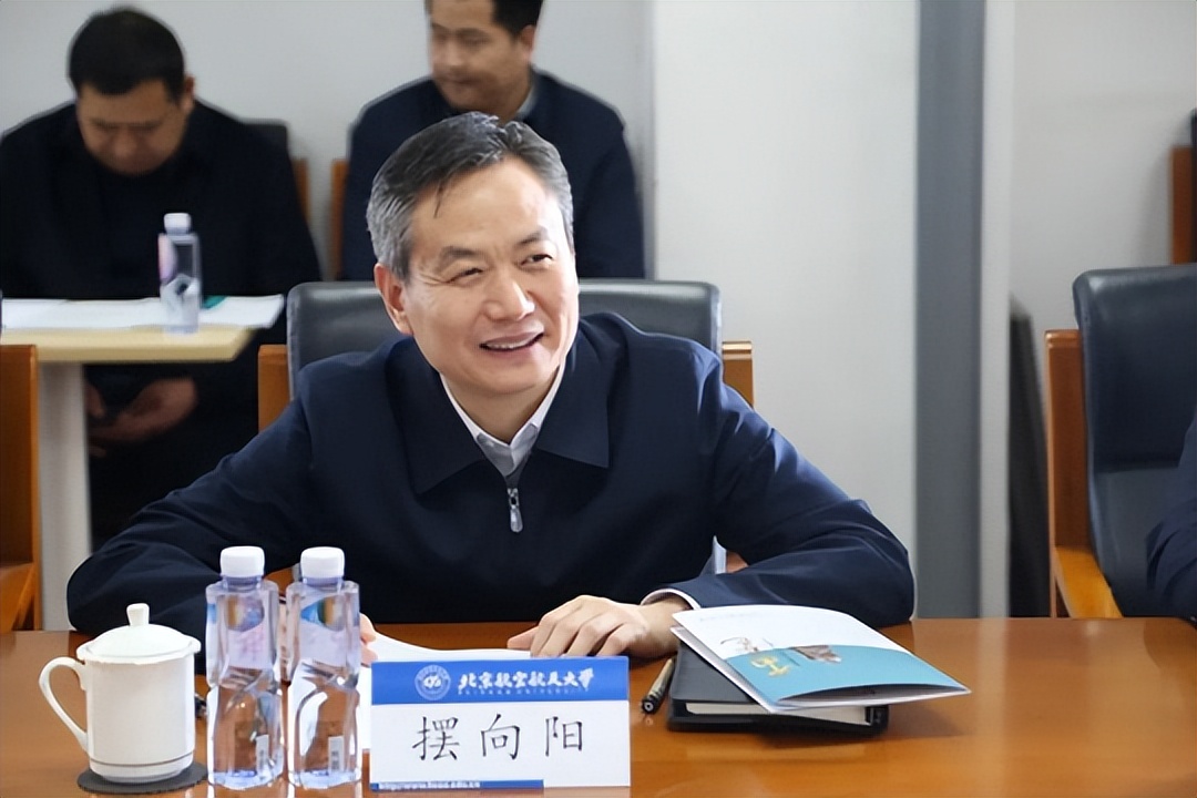 商丘市市长摆向阳带队赴京考察招商引资项目