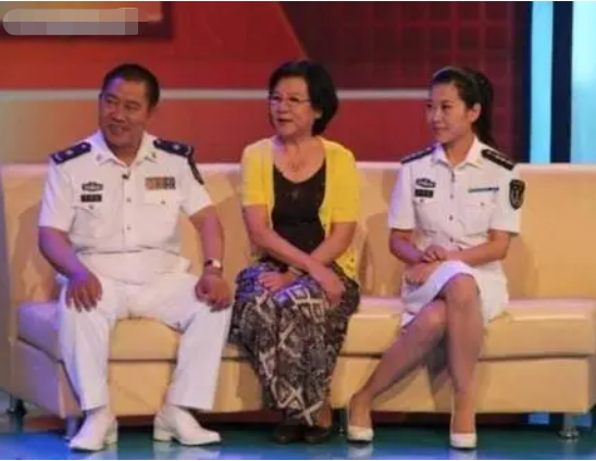 回顾杜旭东歪嘴娶美妻支持孕期女儿离婚我的女儿我护着