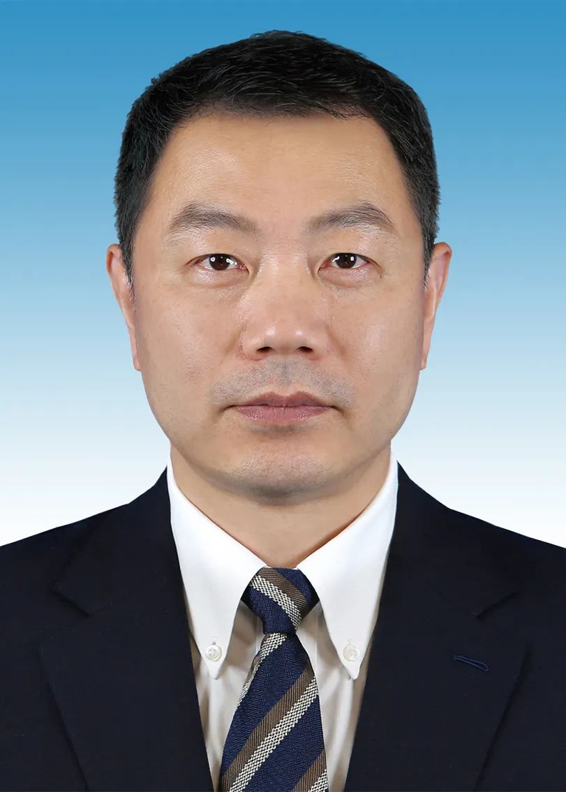 上海市副市长陈杰,兼任新职