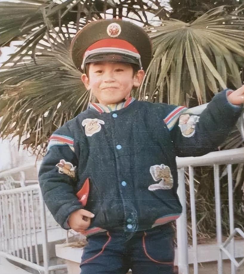 回顾朱亚文抛弃相恋七年的富家女迎娶陈思诚前女友至今零绯闻