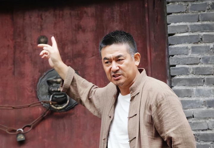 回顾李洪涛娶老师女儿结婚30年他的两个嗜好让妻子很烦恼