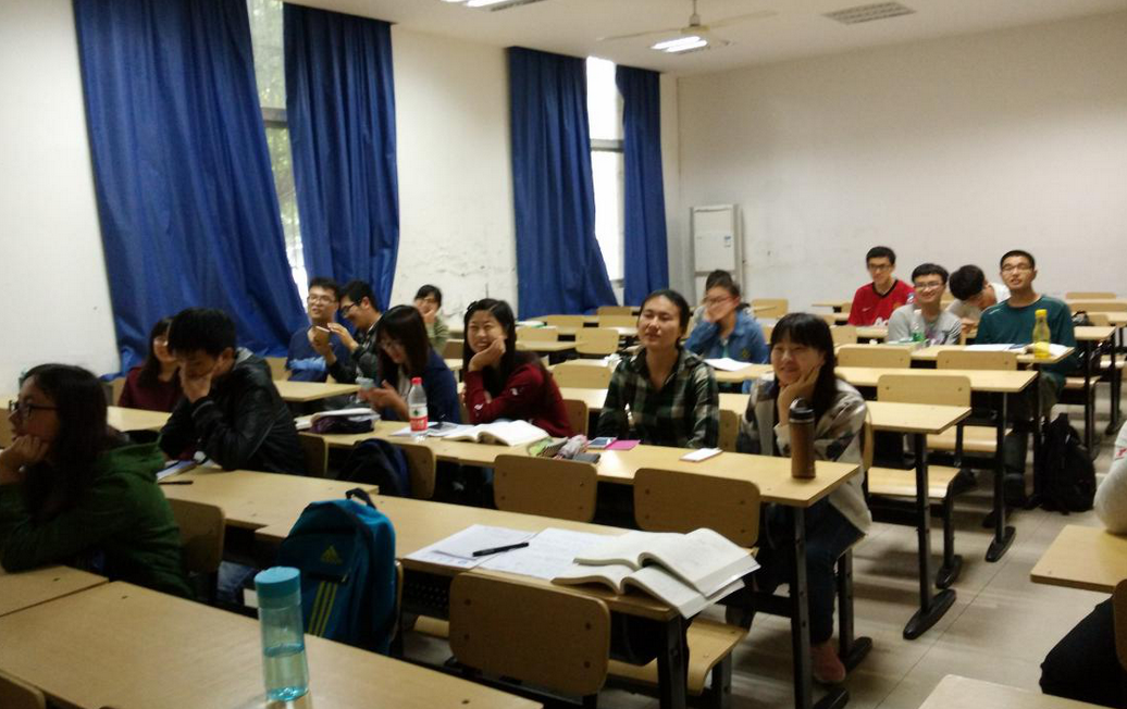 2011年小伙被武汉大学录取毕业时懵了武大根本没录取你啊