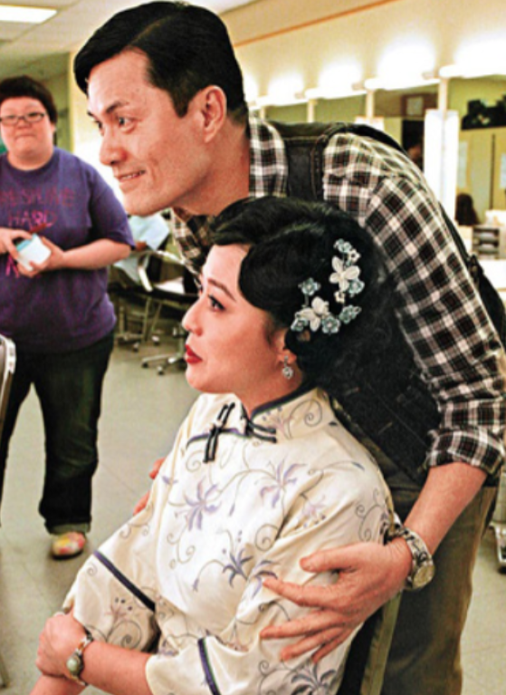 贵州富婆杨小娟嫁三婚演员吕良伟婚后生一子幸福美满