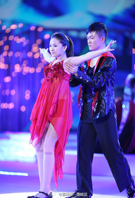 杨志刚在艺校练舞蹈一练就是六年,整天全身像散架一样叫苦不迭.