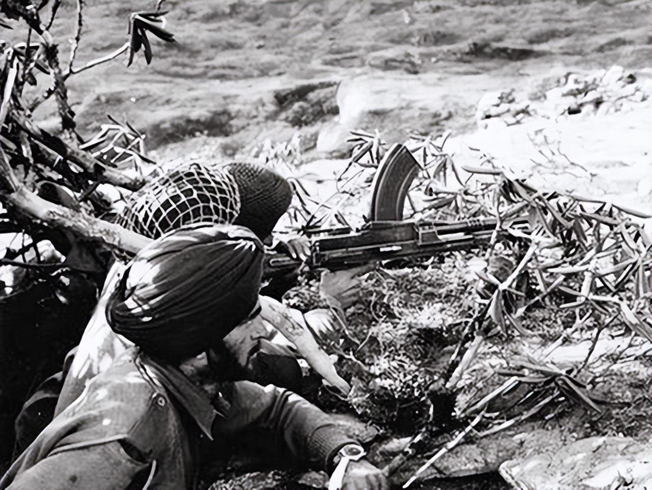 1994年离开部队17年的丁盛重游西南老部下们相聚还叫他军长