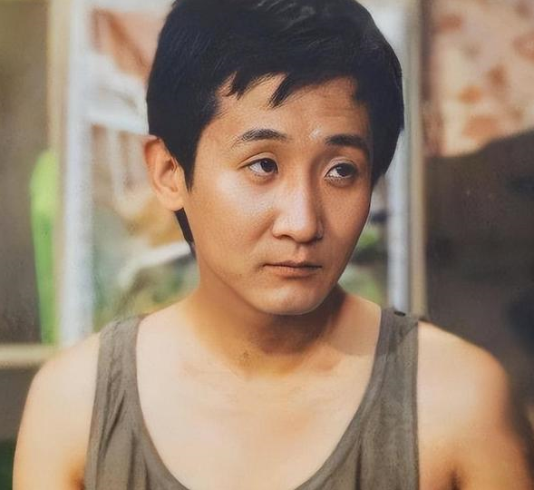 演员梁天老大逝世后看透英达,不参加妹妹婚礼,也不敢见宋丹丹