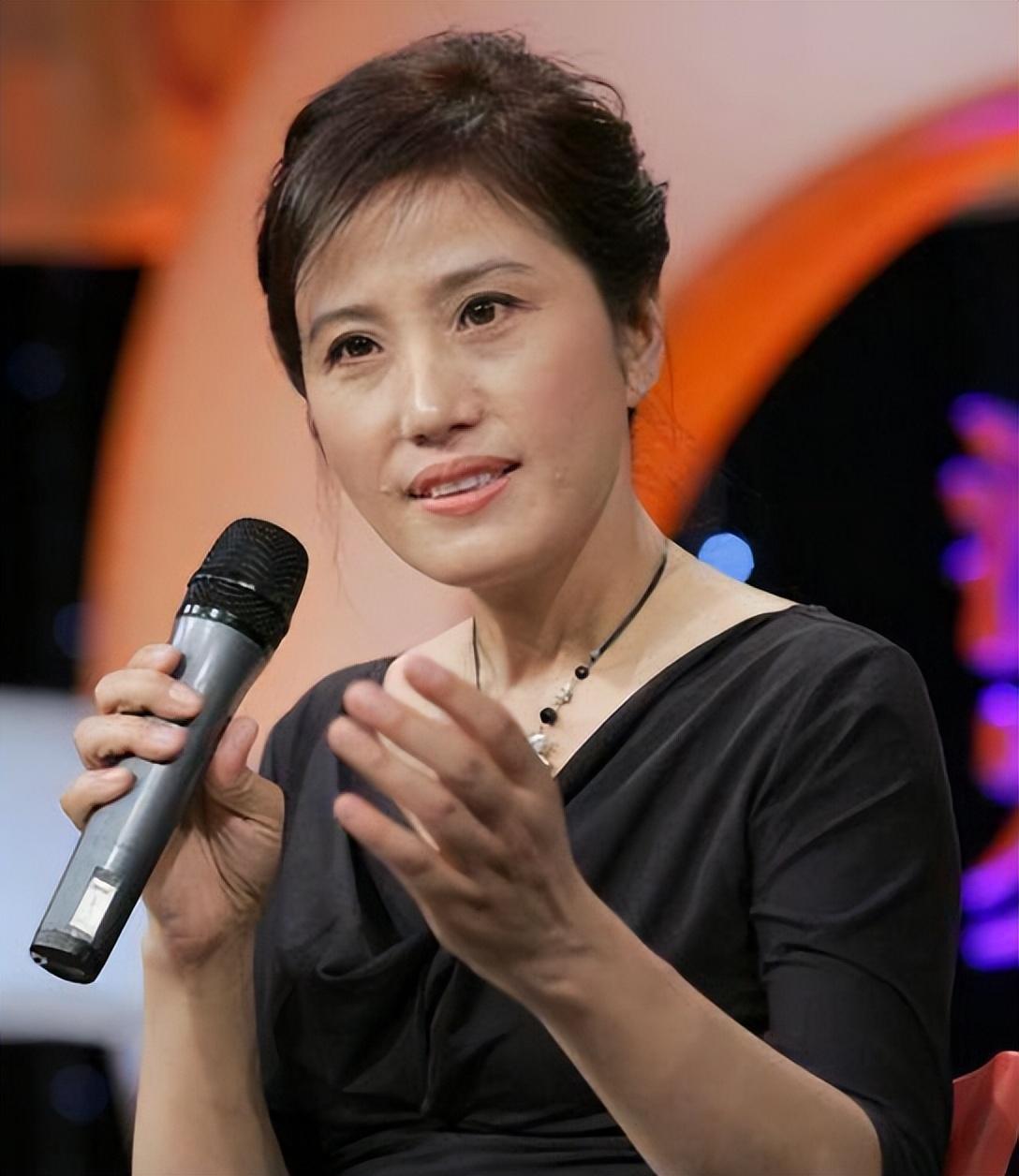 回顾吴玉华不接受前夫丁克二婚嫁莫大风婚后生儿女幸福美满