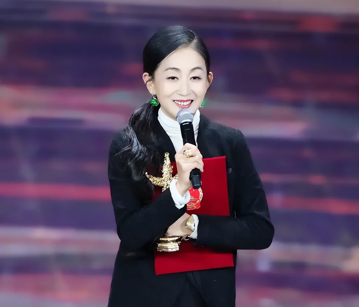 回顾陈瑾20年不吃米饭与哥哥相约不结婚不生育如今过得怎样