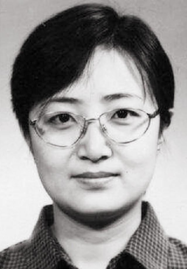 1999年许杏虎朱颖夫妇在北约轰炸中牺牲后来家乡改名杏虎村