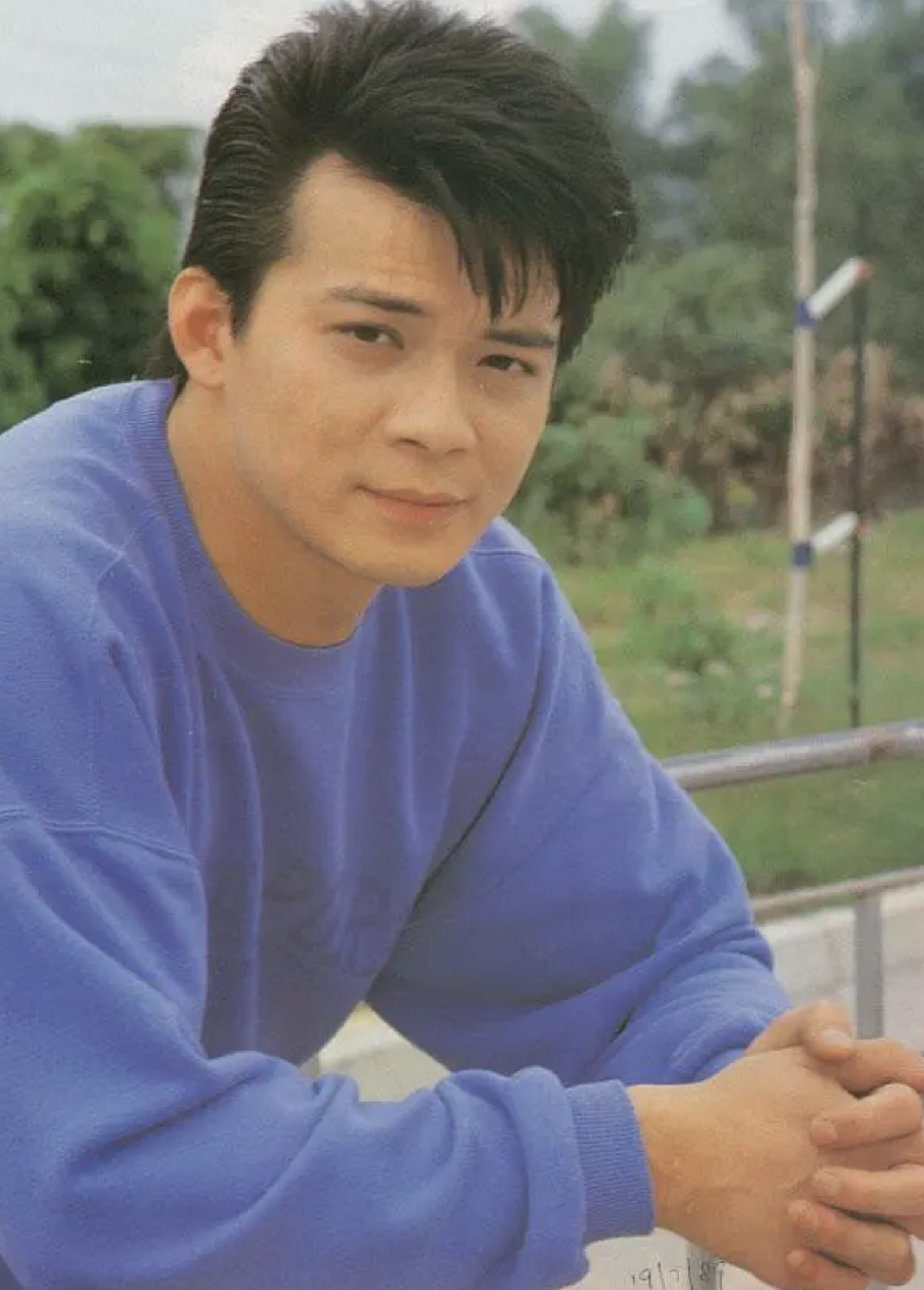 回顾痴情的黄日华妻子59岁去世两人相爱40年发誓不会再娶