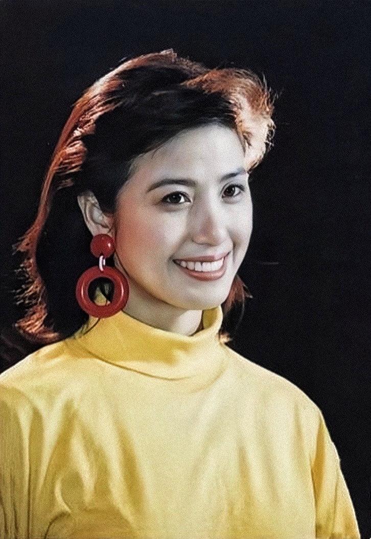 回顾吴玉华坚持嫁给丁克丈夫后悔改嫁现儿女双全幸福一生