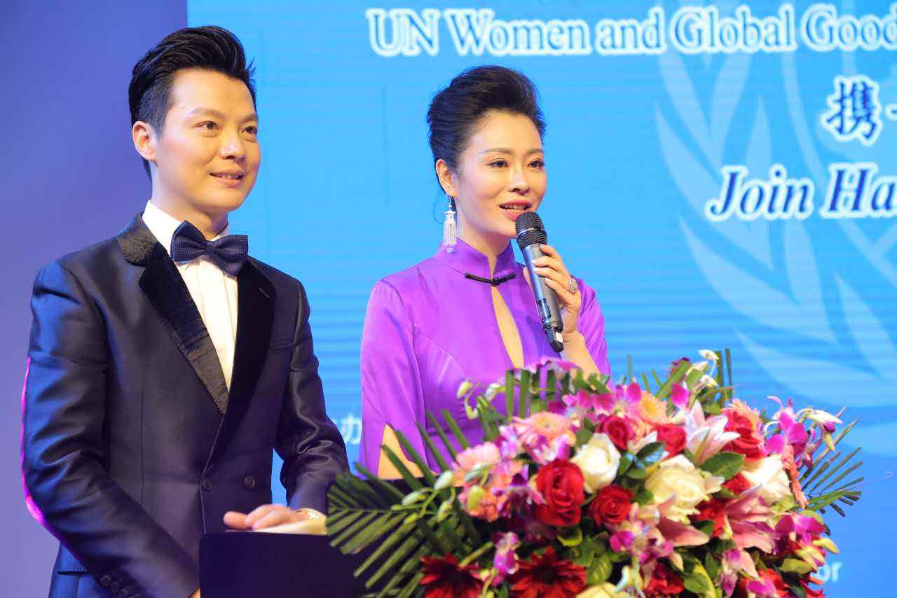 回顾一哥任鲁豫娶富二代豪门妻子高龄给他生二胎成人生赢家