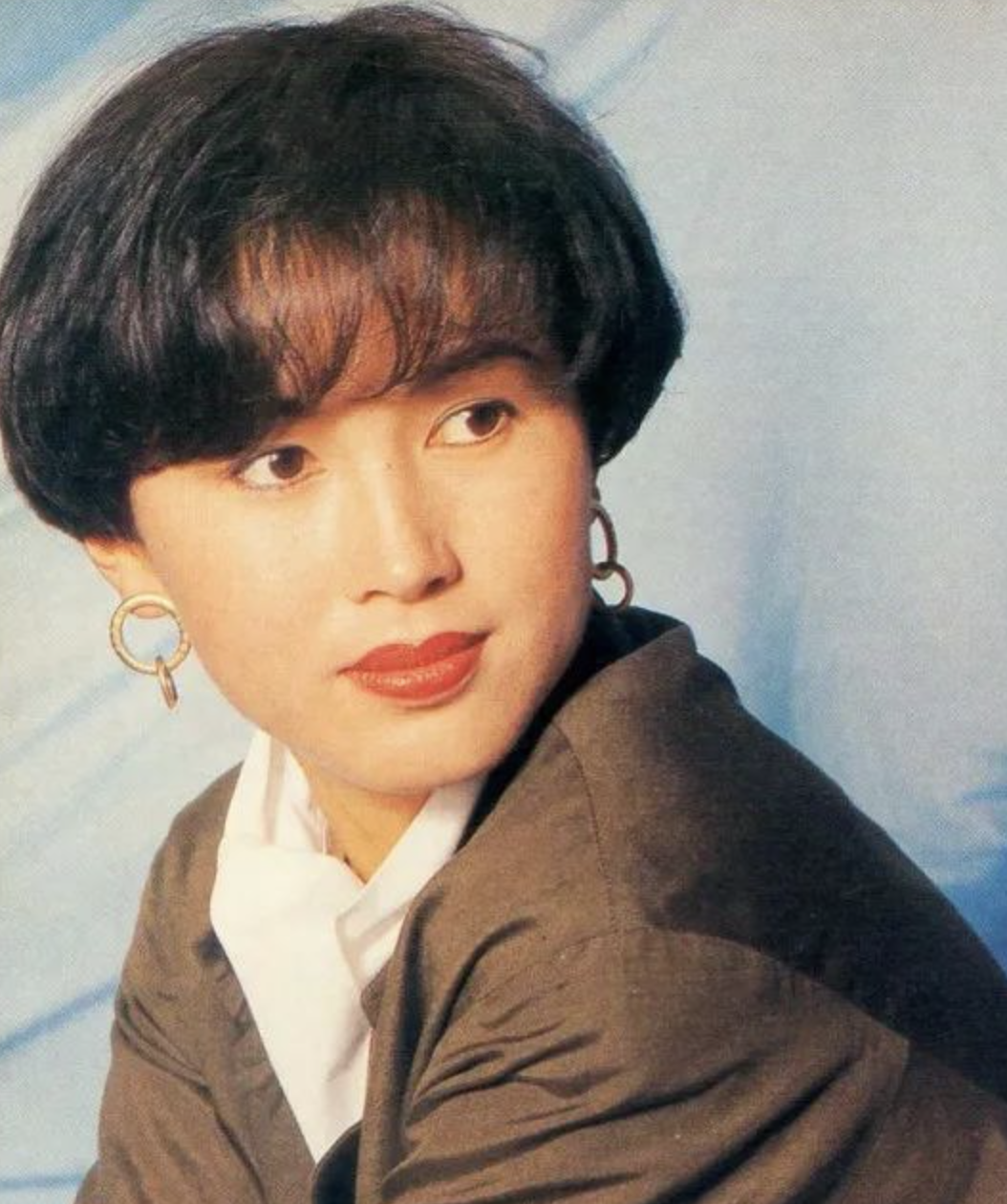 回顾陈秀雯:被丈夫骗1000多万,坚持28年才离婚,61岁孤身一人