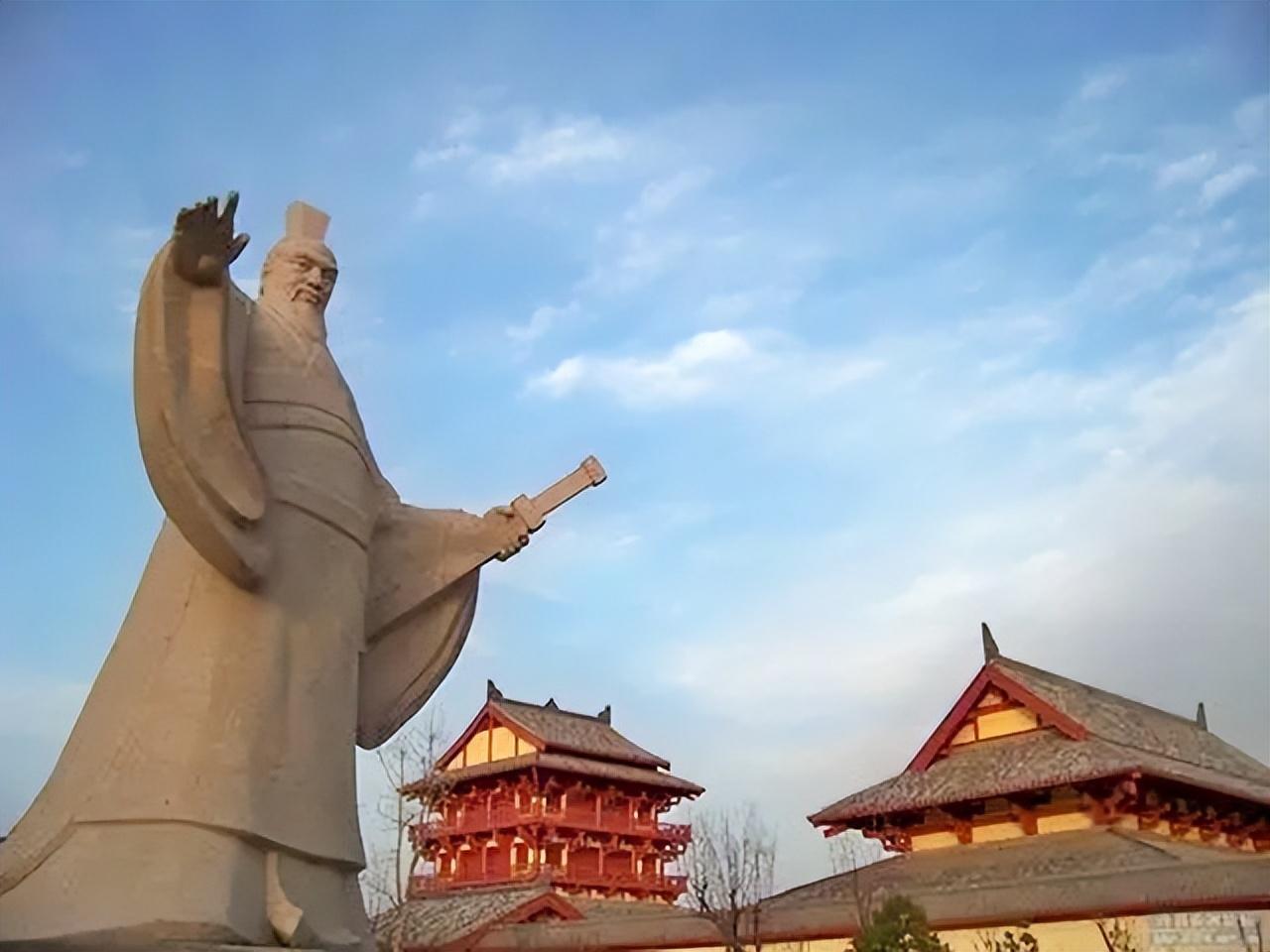 曹操决定迁都时,为何会选择定都许昌?