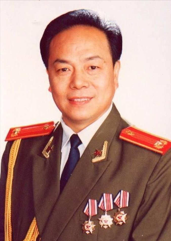 耿为华随军来北京汇演的时候遇见了熊卿材老师.