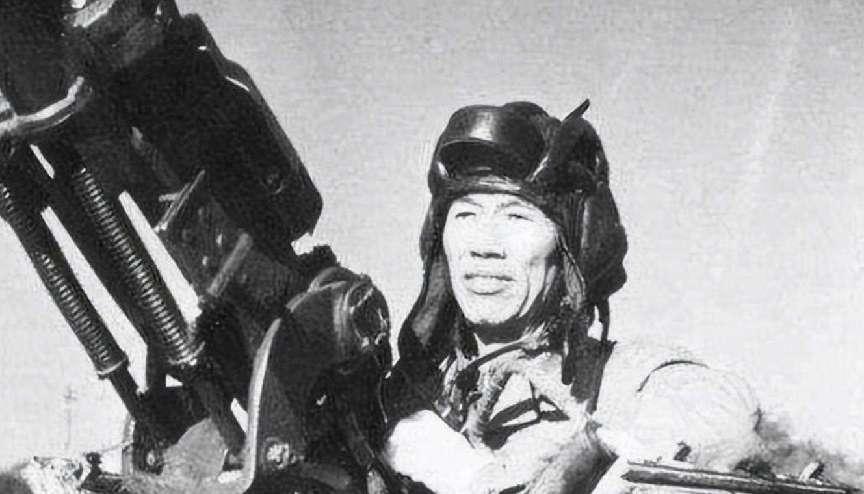 沈阳军区司令邓华刚报到便发怒3000多平米我好意思住进去吗